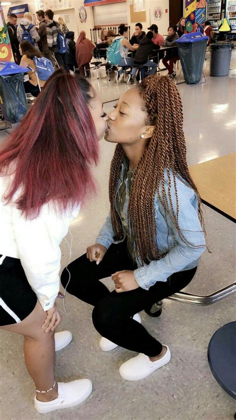 Ebony Kissing. . Ebony lesbian kiss porn